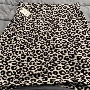 Terra Sky mid length skirt